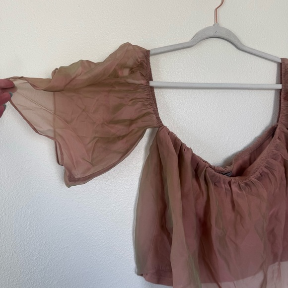Wishlist Apparel Off Shoulder Chiffon Metallic Lined Blouse Top Blush Size M - Picture 3 of 10